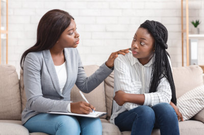 female consultant giving advice to the young lady